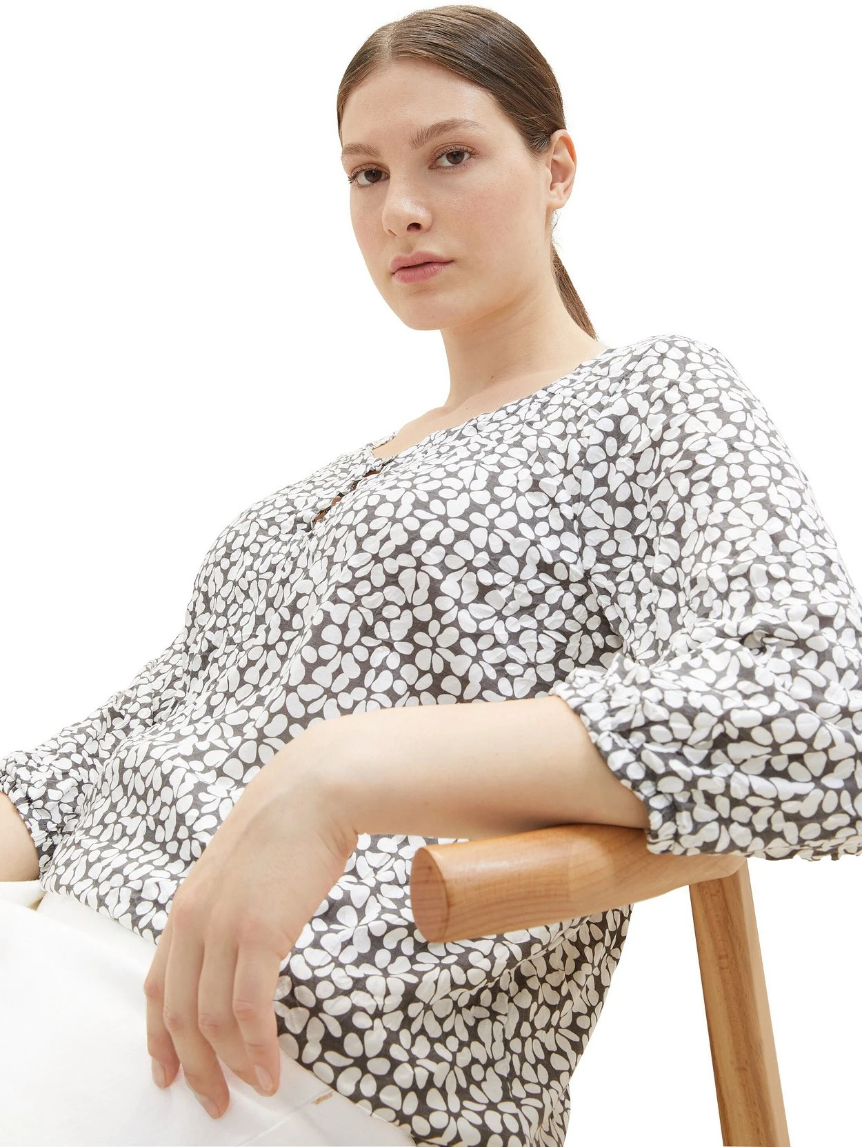 3/4-Arm-Shirt Mit Alloverdruck Und Saumgummizug 8 3/4-Arm-Shirt Mit Alloverdruck Und Saumgummizug – Bild 6