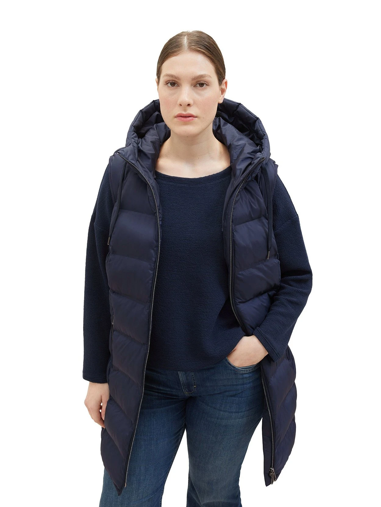 Lange Steppweste Mit Kapuze, In Leichter Qualität 3 Lange Steppweste Mit Kapuze, In Leichter Qualität